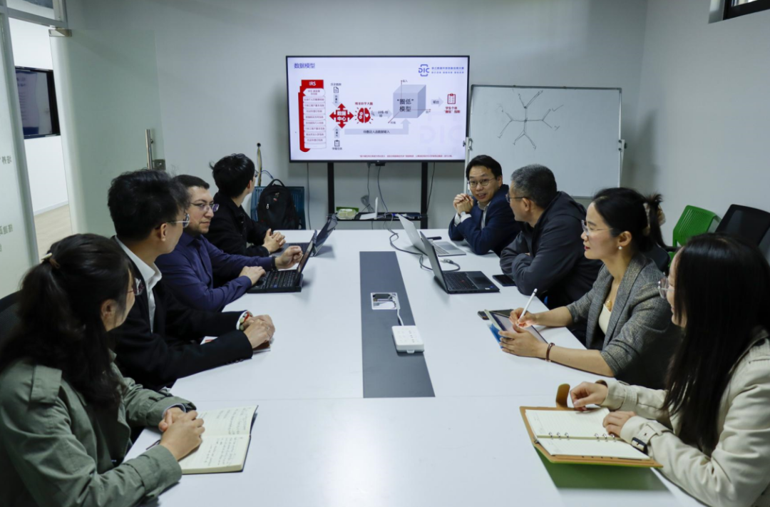 0a59b2998336eeb1414412ffc6c70e8c.png 0a59b2998336eeb1414412ffc6c70e8c.png